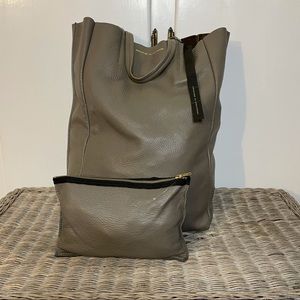 Ampersand As Apostrophe Tote/clutch bundle!